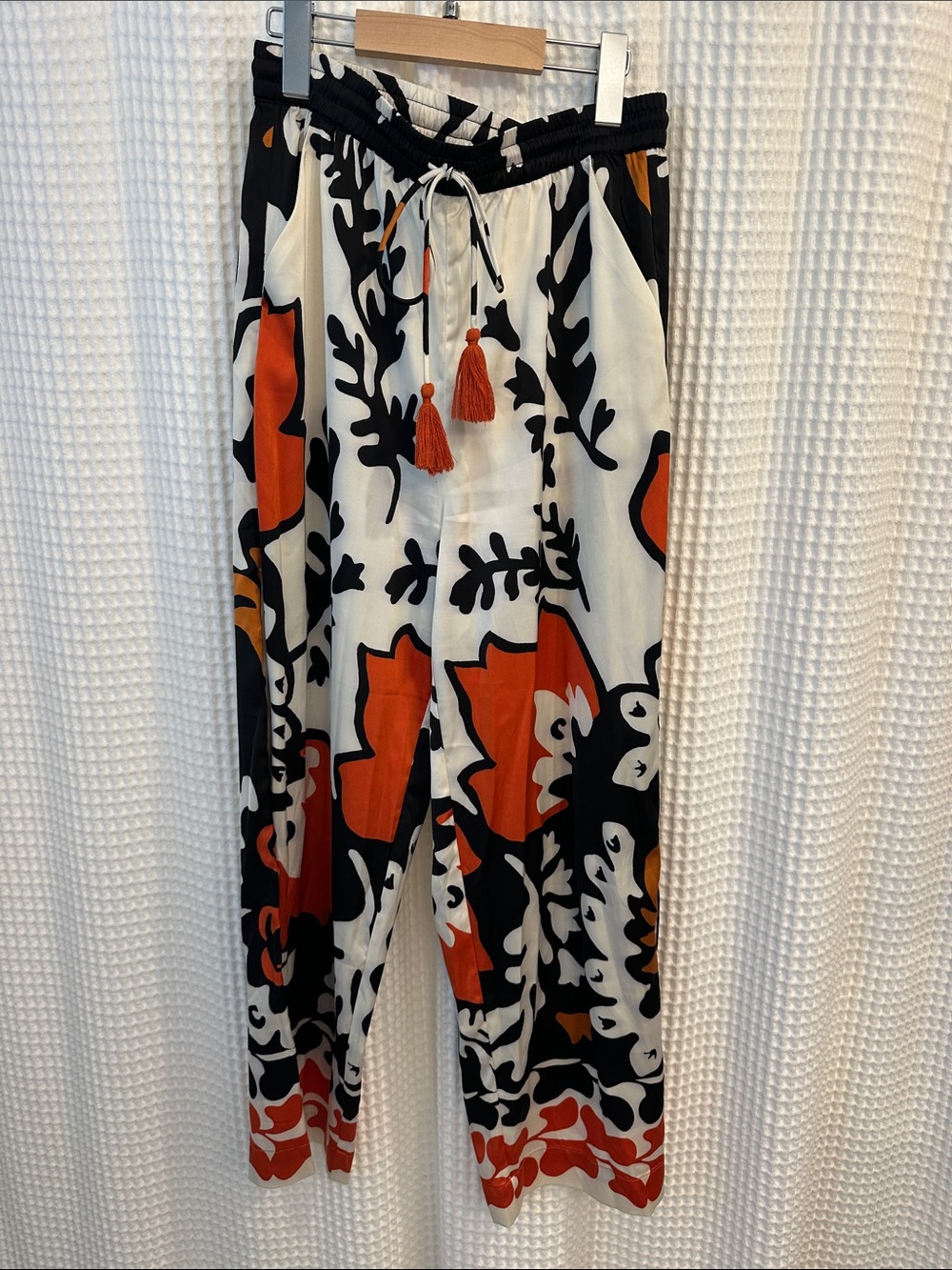 Women’s Printed Drawstring Pants - Black, White & Orange